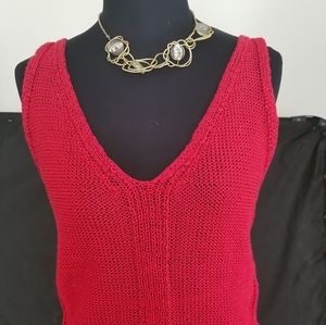 DKNY Sleeveless Tank Top.